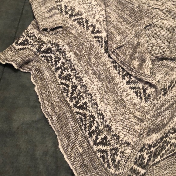 Hooded cardigan - Picture 2 of 4